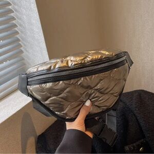 Quilted Argyle Bumbag- Stylish Padded Crossbody Chest purse